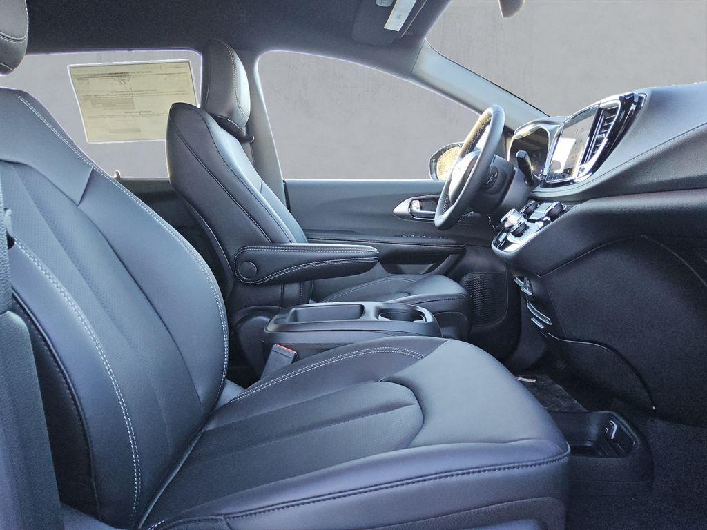 new 2026 Chrysler Pacifica car, priced at $44,510