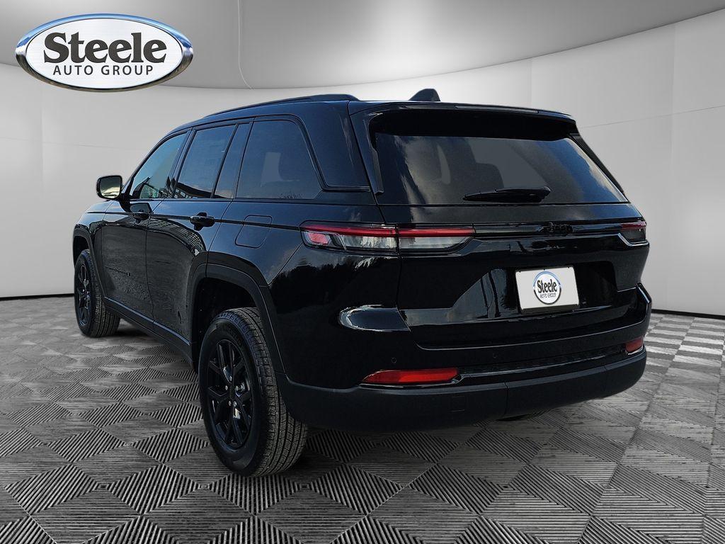 new 2025 Jeep Grand Cherokee car, priced at $40,543