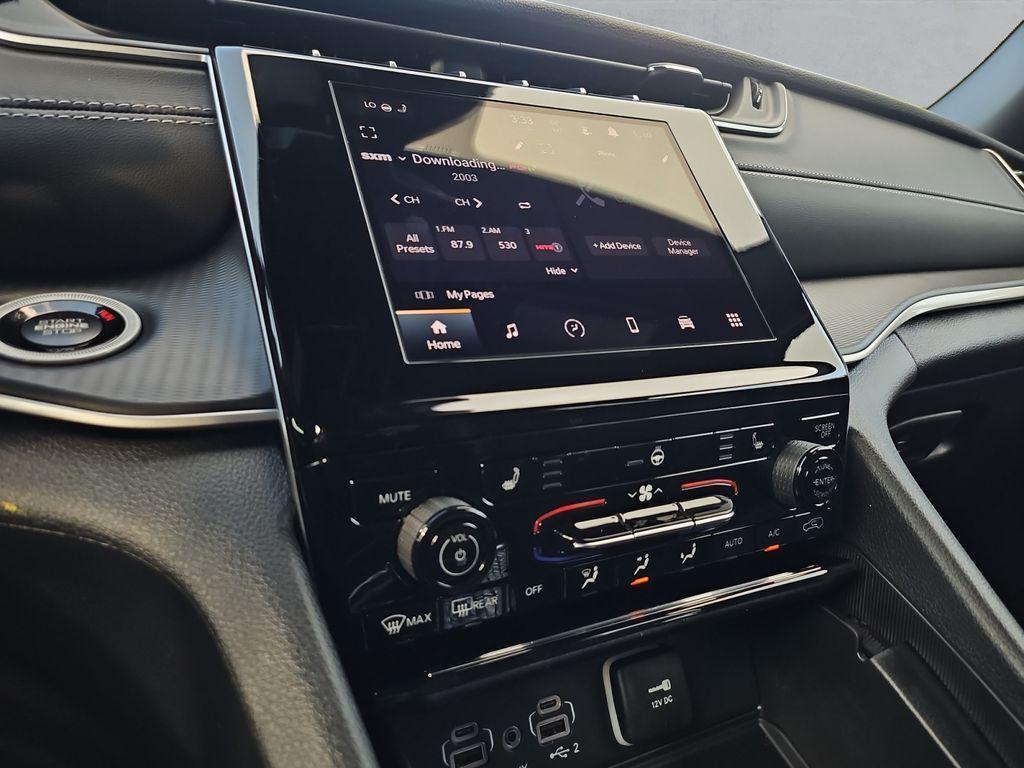 new 2025 Jeep Grand Cherokee car, priced at $40,543