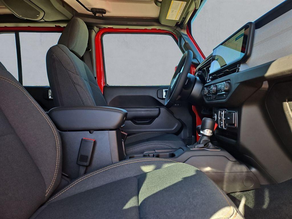 new 2025 Jeep Wrangler car, priced at $50,190