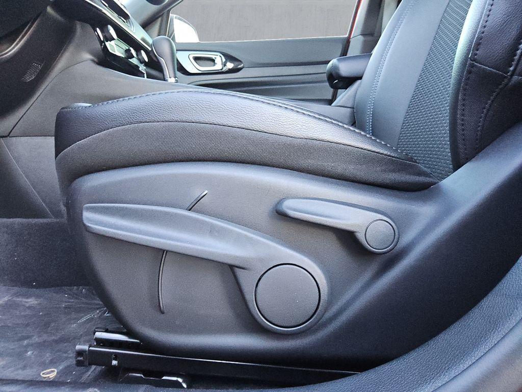 new 2026 Jeep Compass car, priced at $27,033