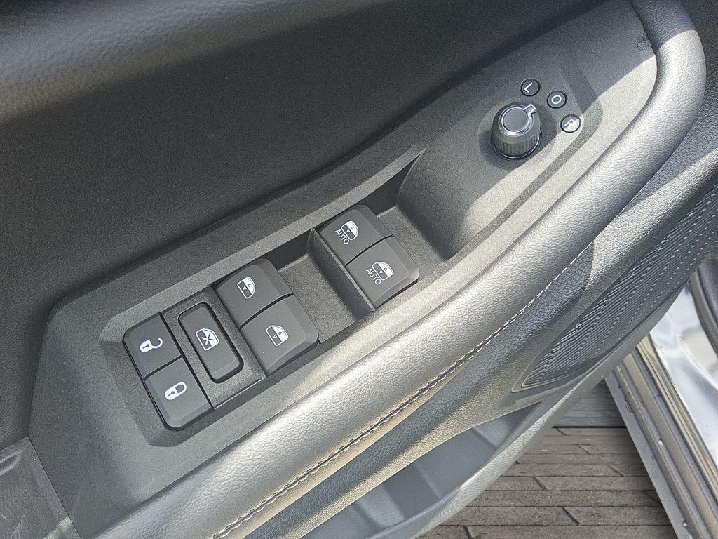 new 2025 Jeep Grand Cherokee car, priced at $32,245