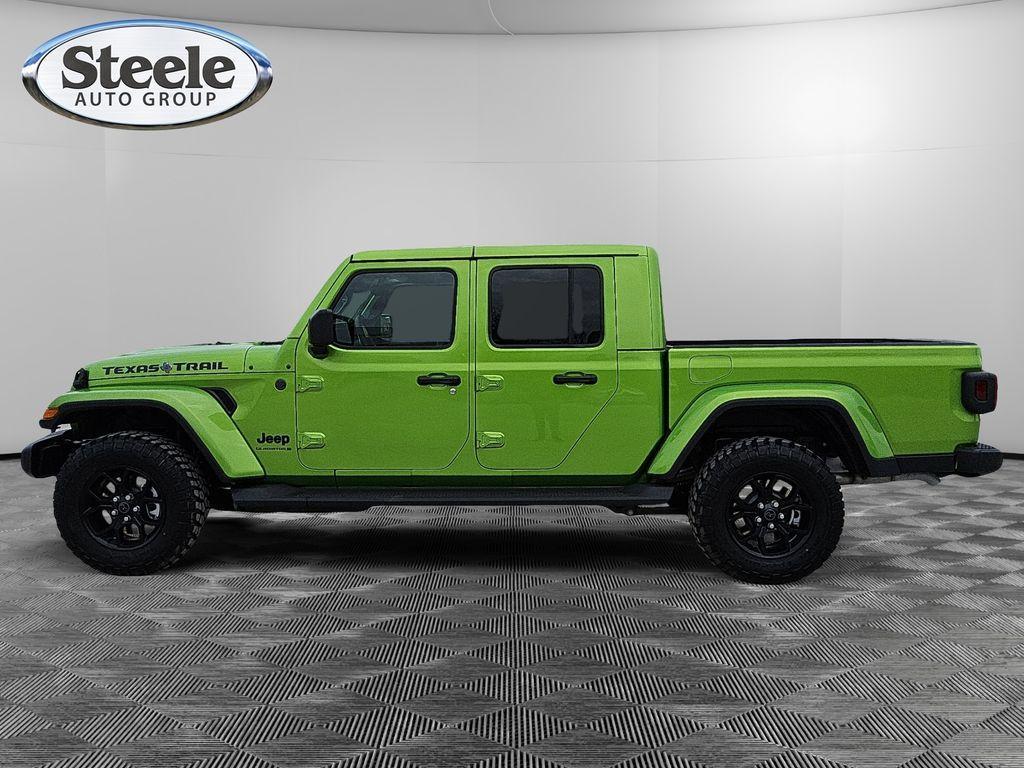 new 2026 Jeep Gladiator car, priced at $49,235