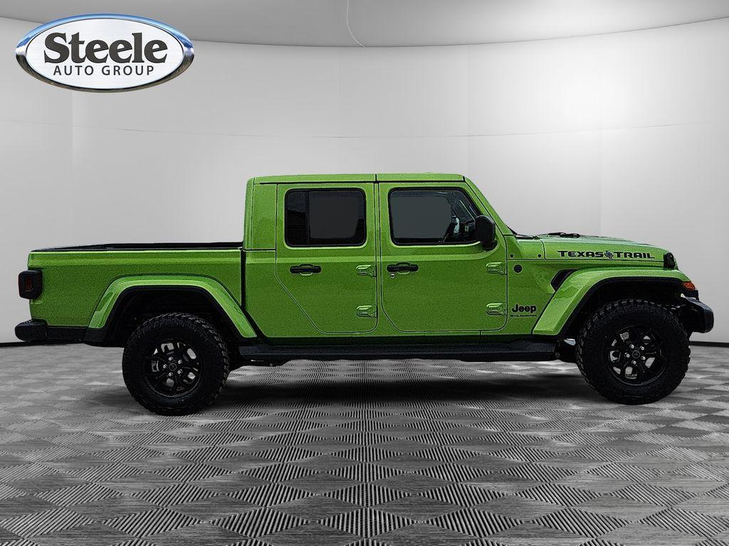 new 2026 Jeep Gladiator car, priced at $49,235