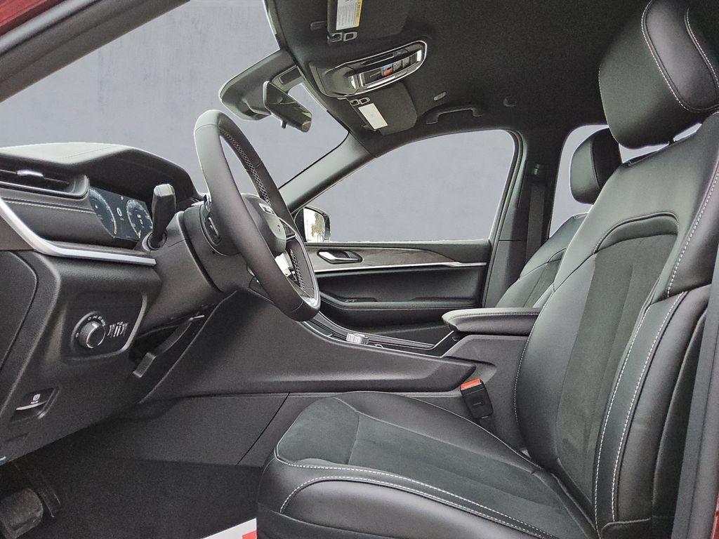 new 2026 Jeep Grand Cherokee car, priced at $44,417