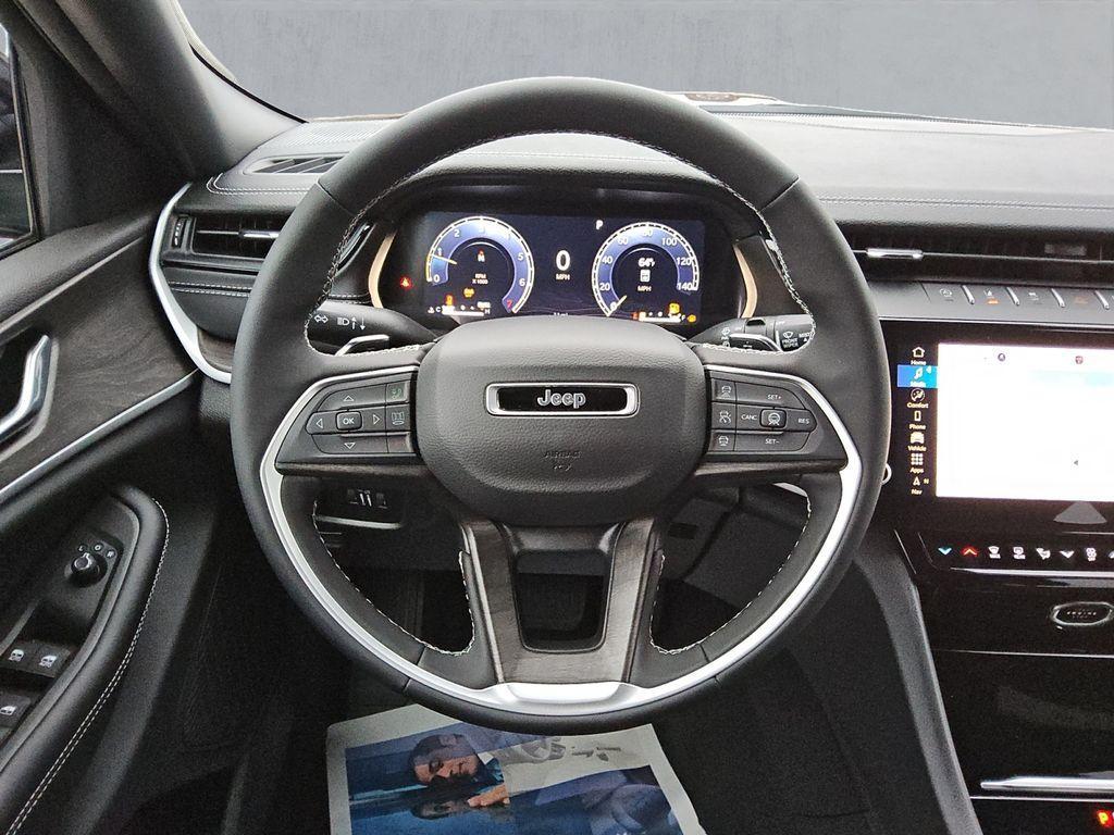 new 2026 Jeep Grand Cherokee car, priced at $44,417