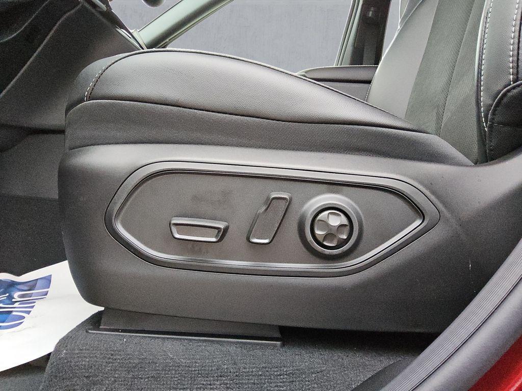 new 2026 Jeep Grand Cherokee car, priced at $44,417