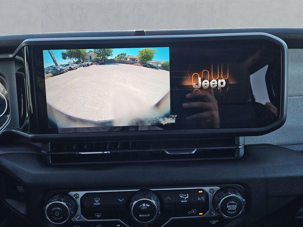 new 2025 Jeep Wrangler car, priced at $42,080