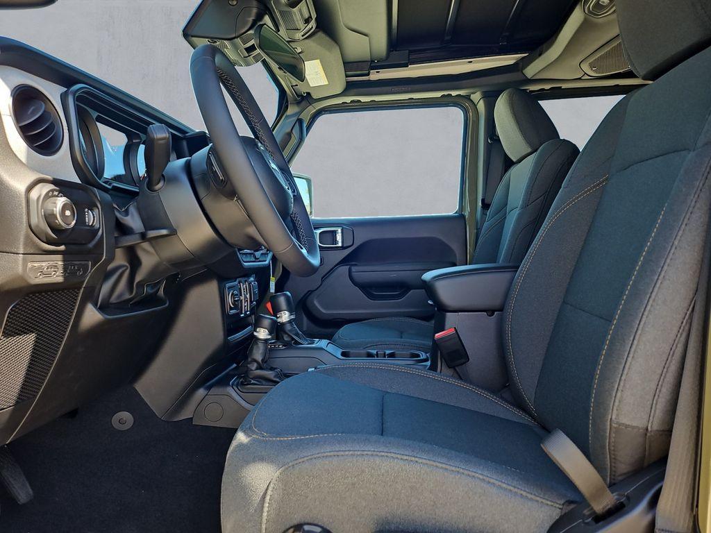 new 2025 Jeep Wrangler car, priced at $42,080