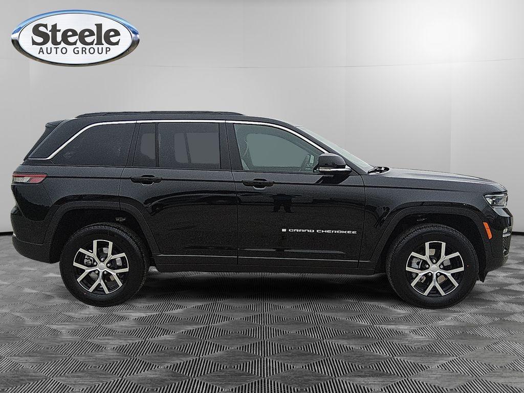 new 2025 Jeep Grand Cherokee car, priced at $43,455