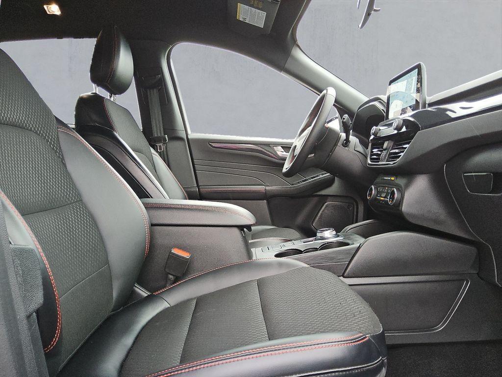 used 2025 Ford Escape car, priced at $25,995