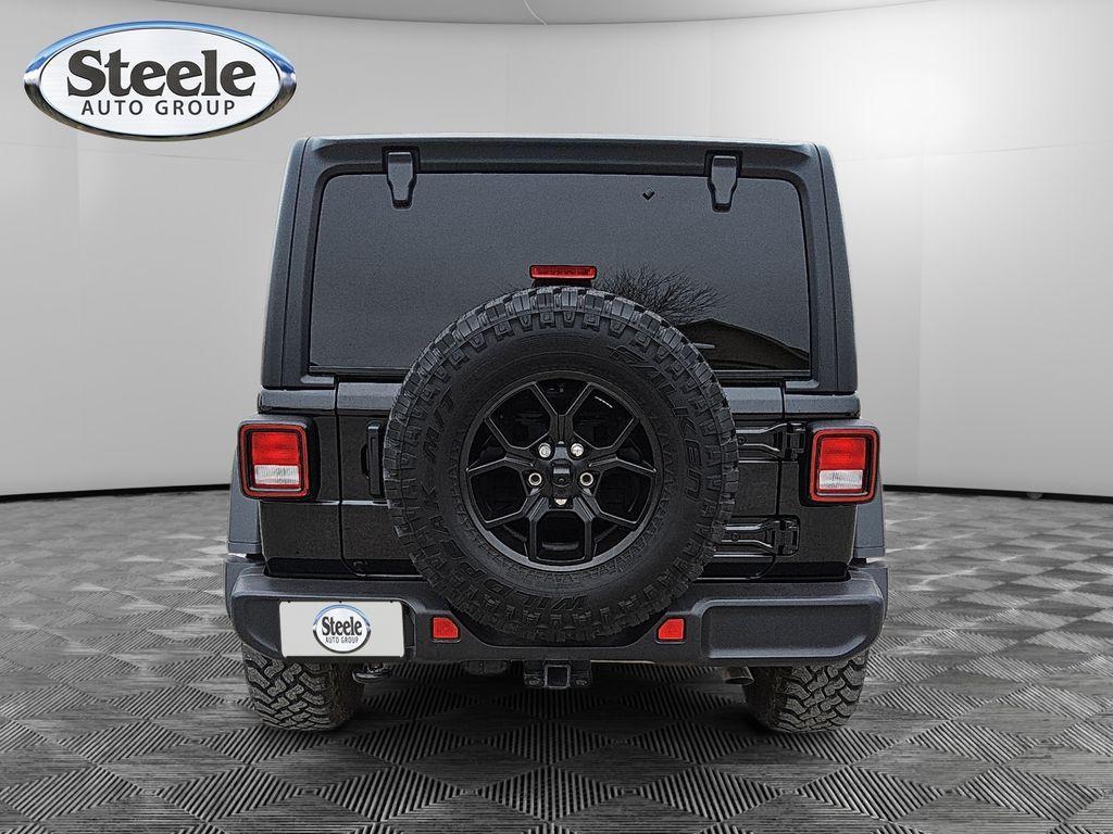 used 2025 Jeep Wrangler car, priced at $39,994