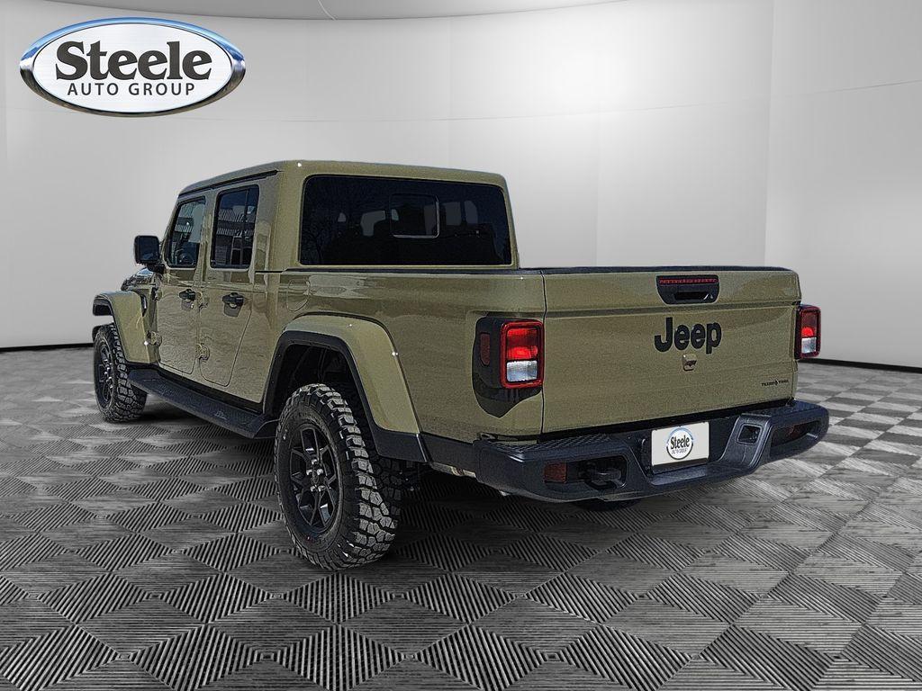 new 2026 Jeep Gladiator car, priced at $48,002