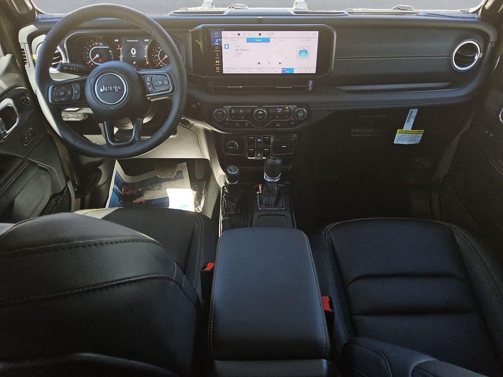 new 2026 Jeep Gladiator car, priced at $48,002