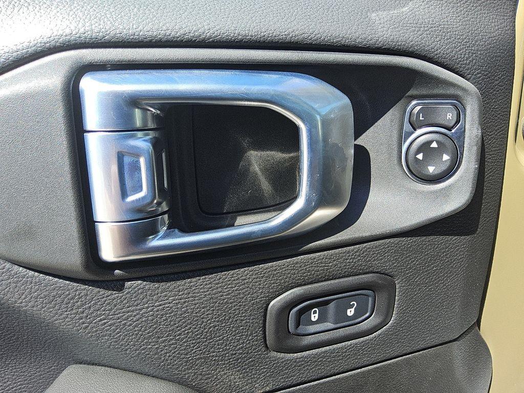 new 2026 Jeep Gladiator car, priced at $48,002