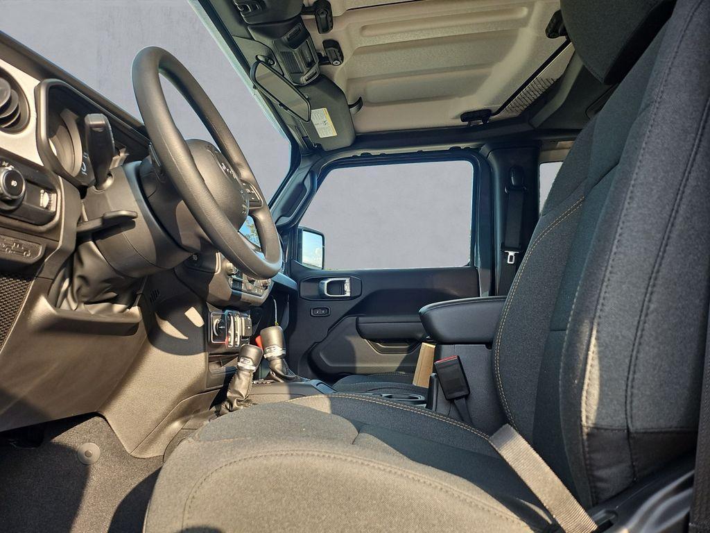 new 2026 Jeep Wrangler car, priced at $37,357