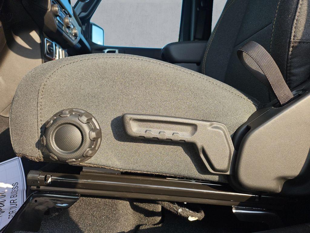 new 2026 Jeep Wrangler car, priced at $37,357