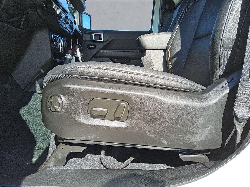 new 2026 Jeep Wrangler car, priced at $54,882