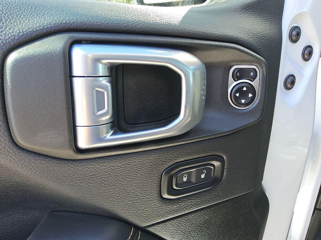 new 2026 Jeep Wrangler car, priced at $54,882