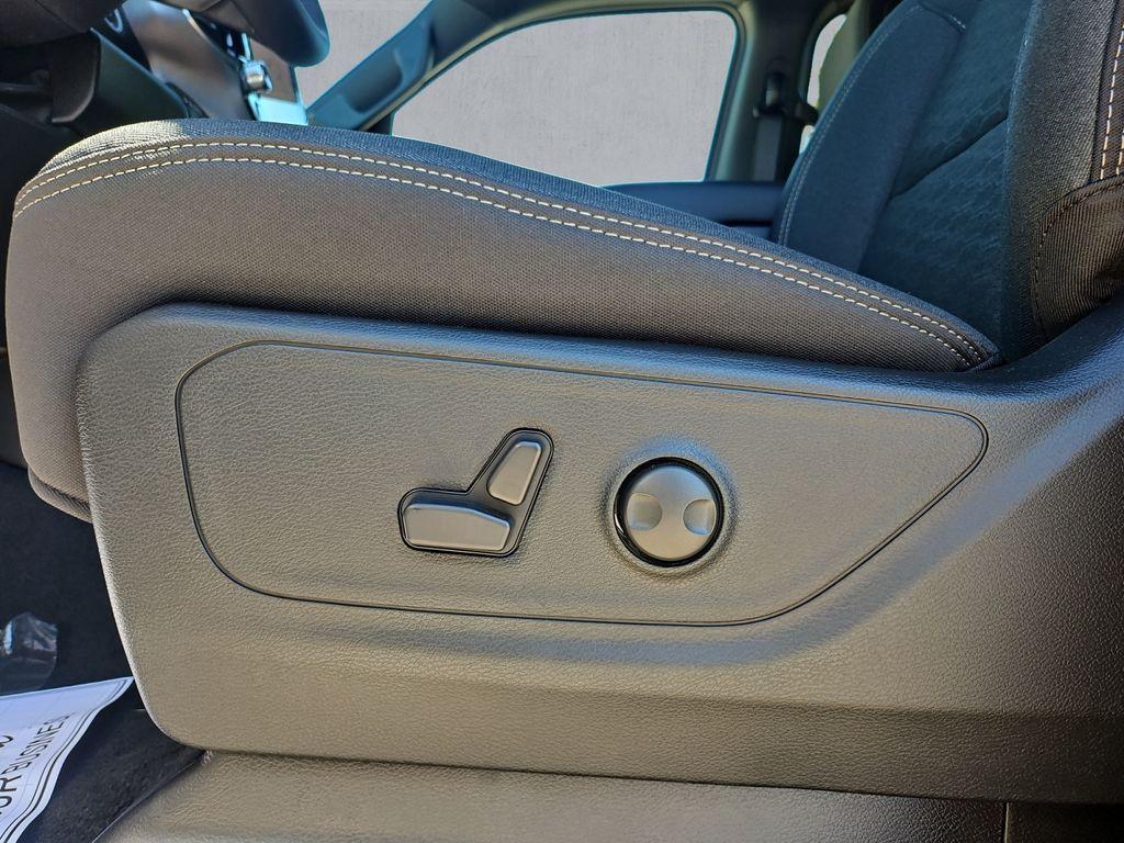 new 2026 Ram 1500 car, priced at $51,033