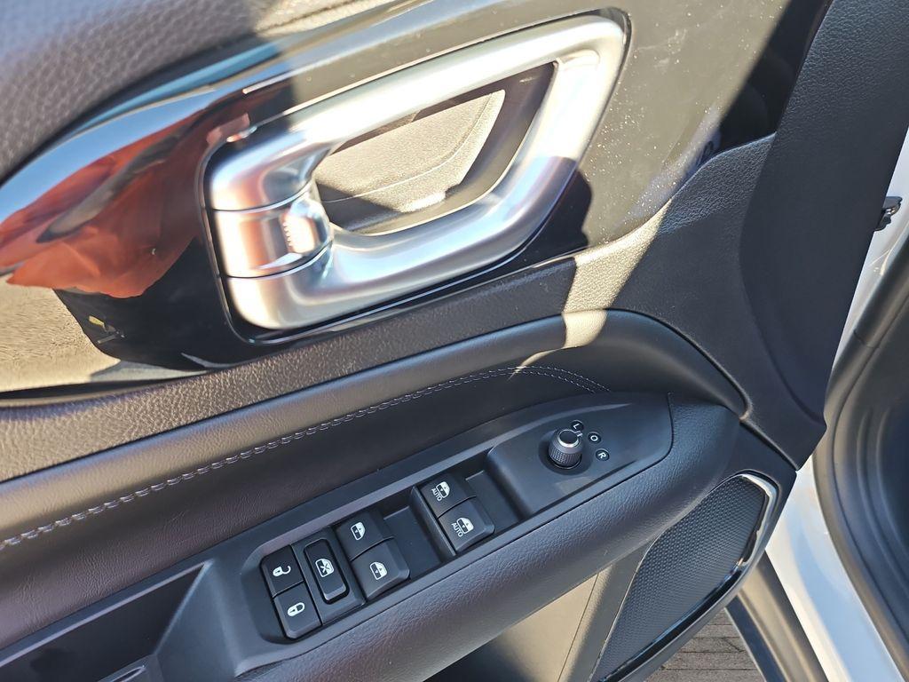 new 2026 Jeep Compass car, priced at $26,990