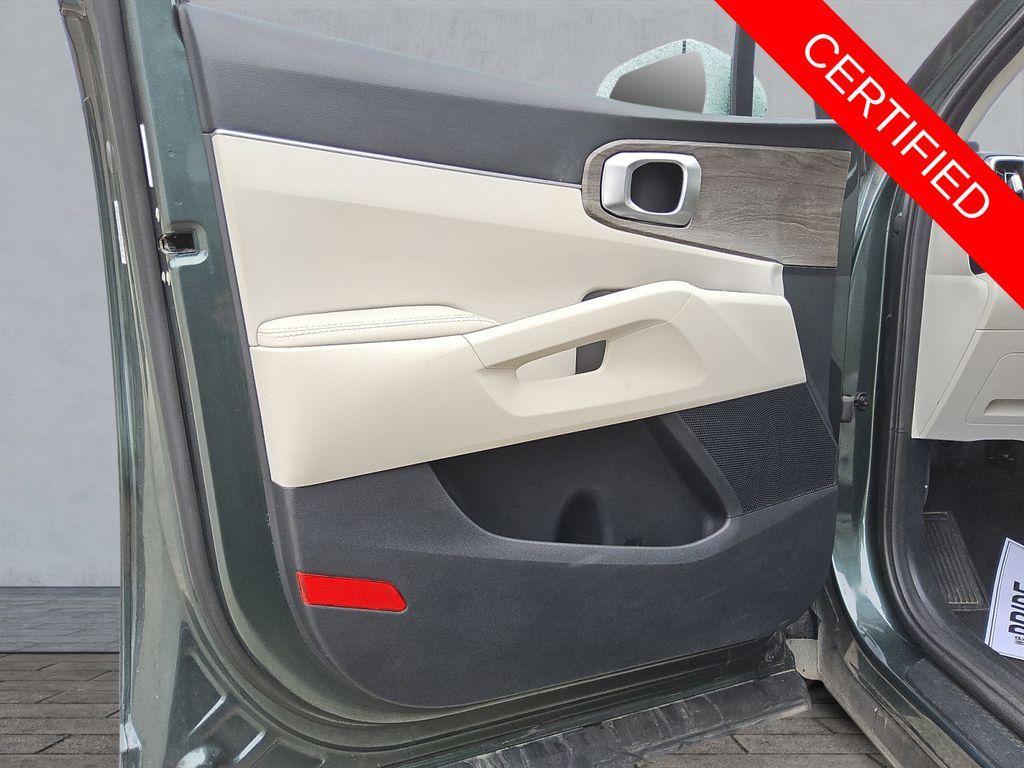 used 2022 Kia Sorento car, priced at $26,489