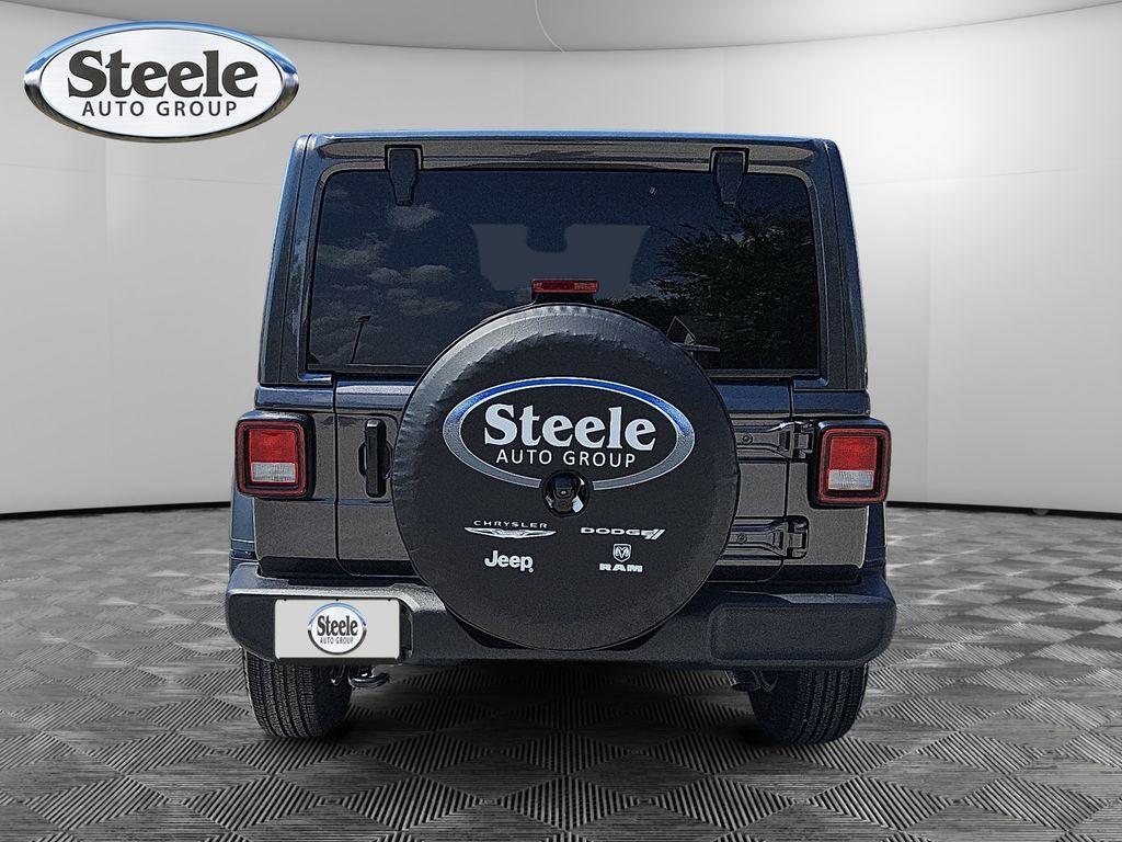 new 2025 Jeep Wrangler car, priced at $43,093