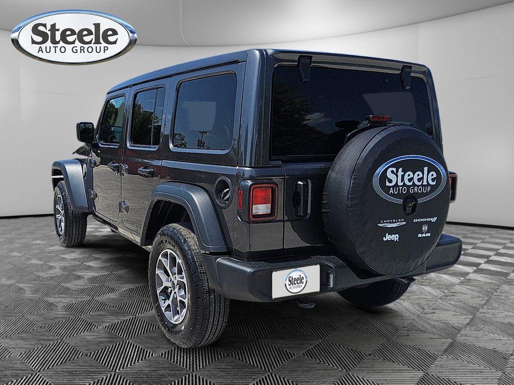 new 2025 Jeep Wrangler car, priced at $43,093