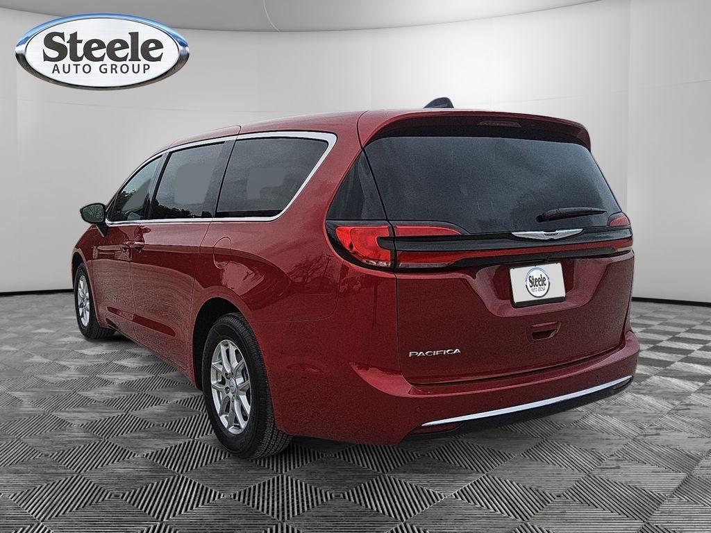 new 2026 Chrysler Pacifica car, priced at $44,577