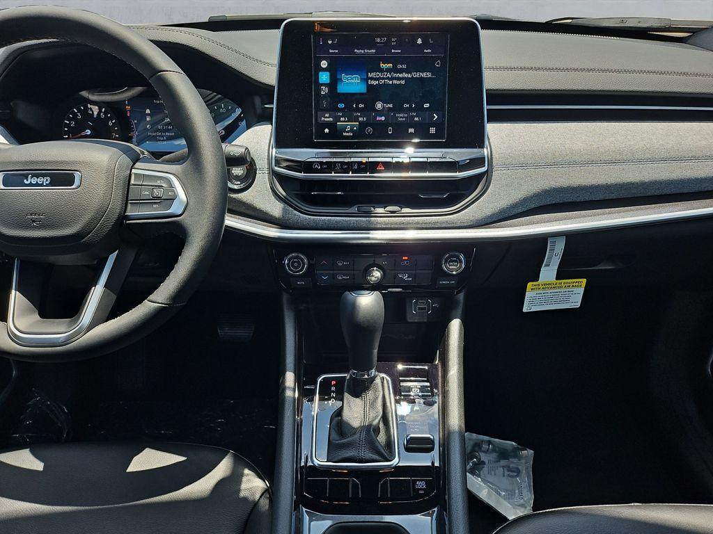 new 2025 Jeep Compass car, priced at $25,198