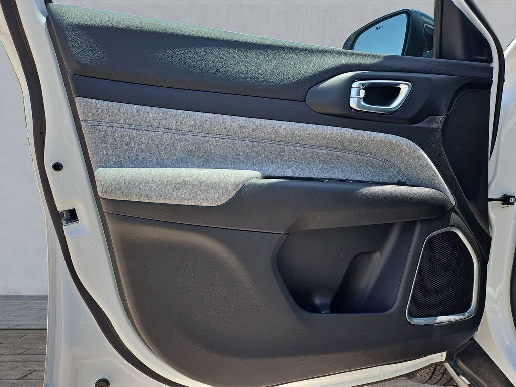 new 2025 Jeep Compass car, priced at $25,198