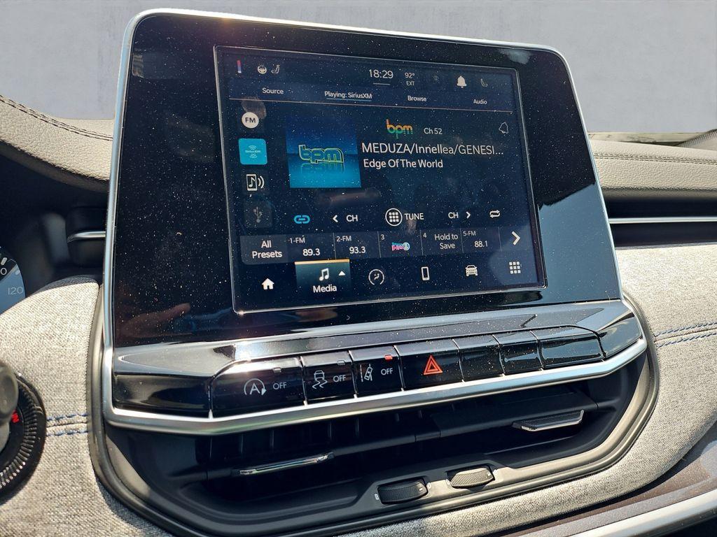 new 2025 Jeep Compass car, priced at $25,198