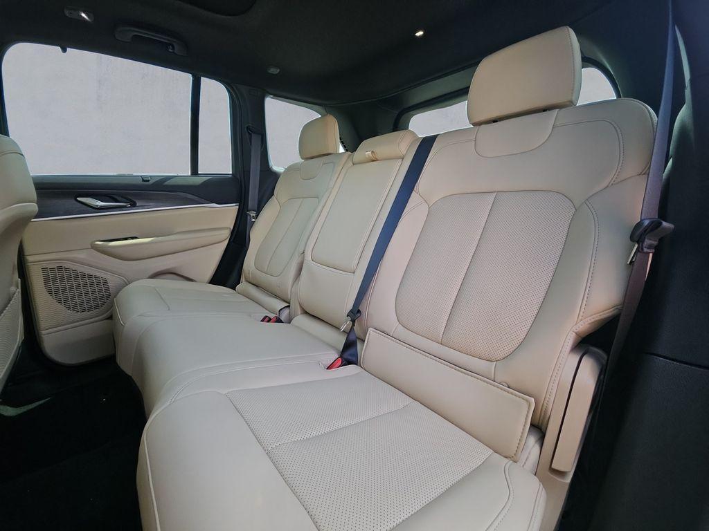 new 2025 Jeep Grand Cherokee car, priced at $42,495