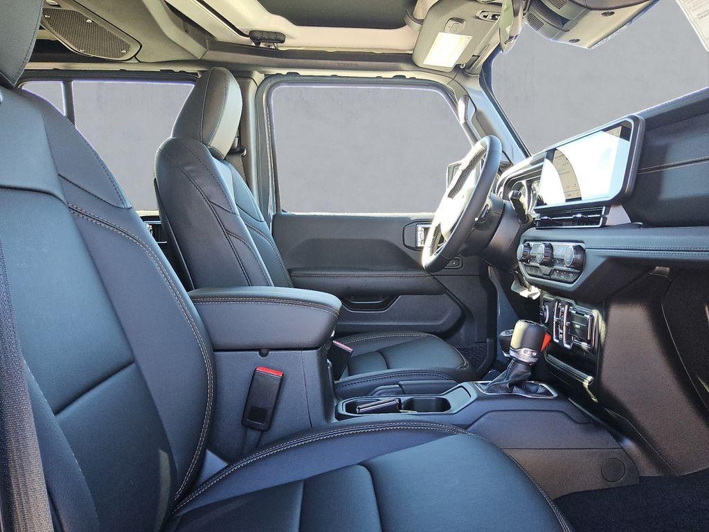 new 2026 Jeep Gladiator car, priced at $55,969