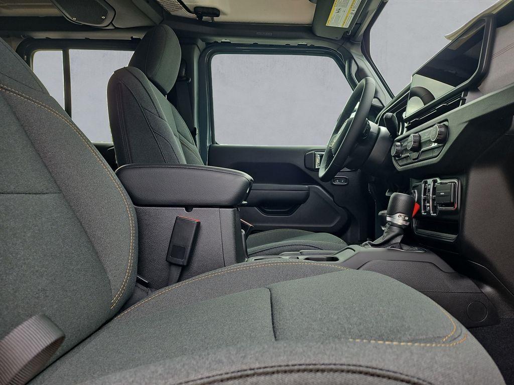 new 2025 Jeep Wrangler car, priced at $38,995