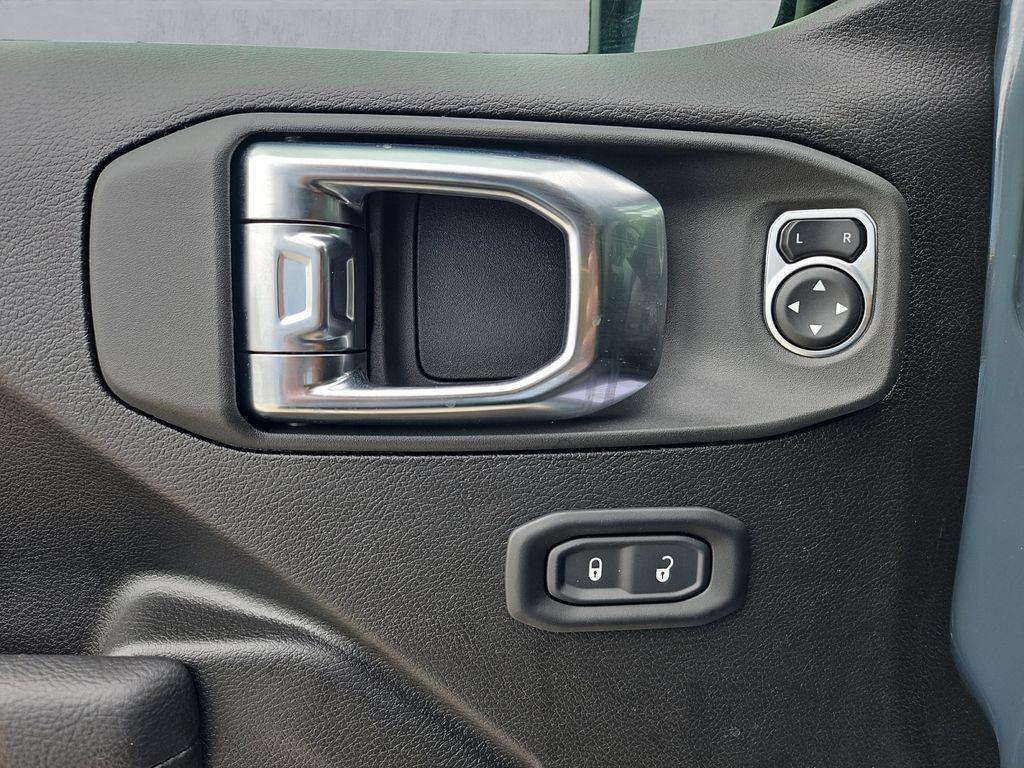 new 2025 Jeep Wrangler car, priced at $38,995