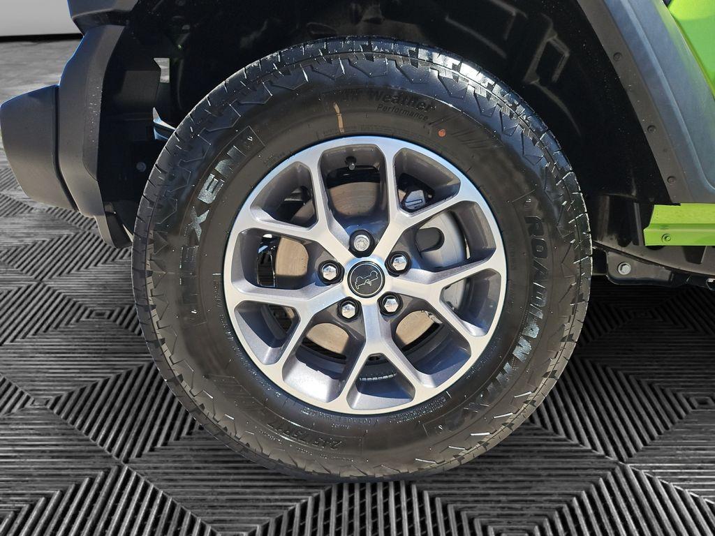 new 2025 Jeep Wrangler car, priced at $44,812