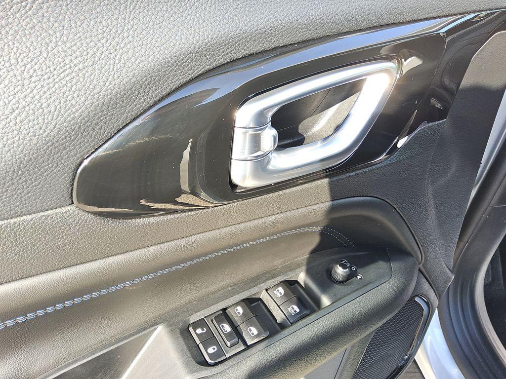 new 2026 Jeep Compass car, priced at $28,041