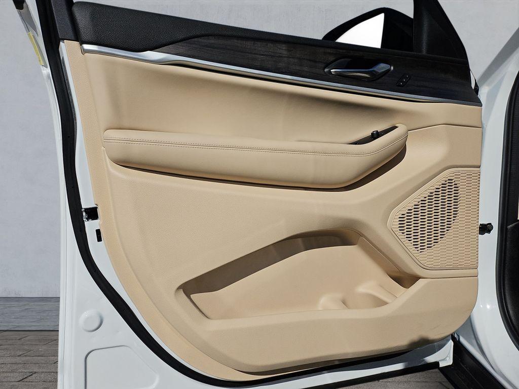 new 2025 Jeep Grand Cherokee car, priced at $40,656