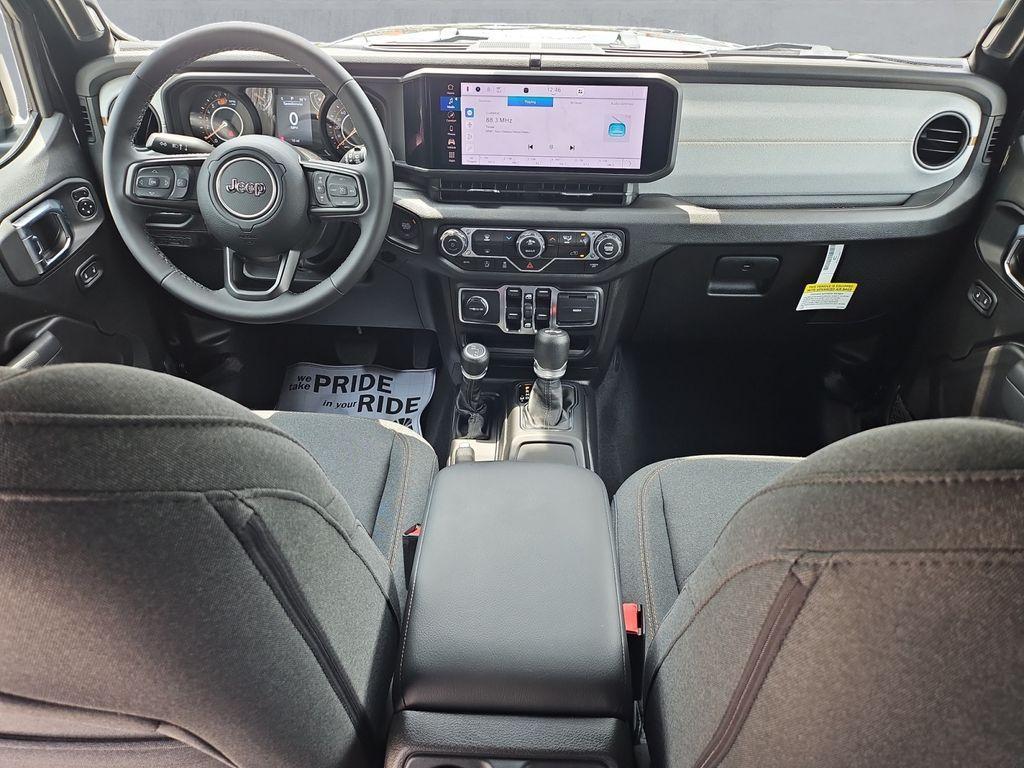 new 2025 Jeep Wrangler car, priced at $42,079
