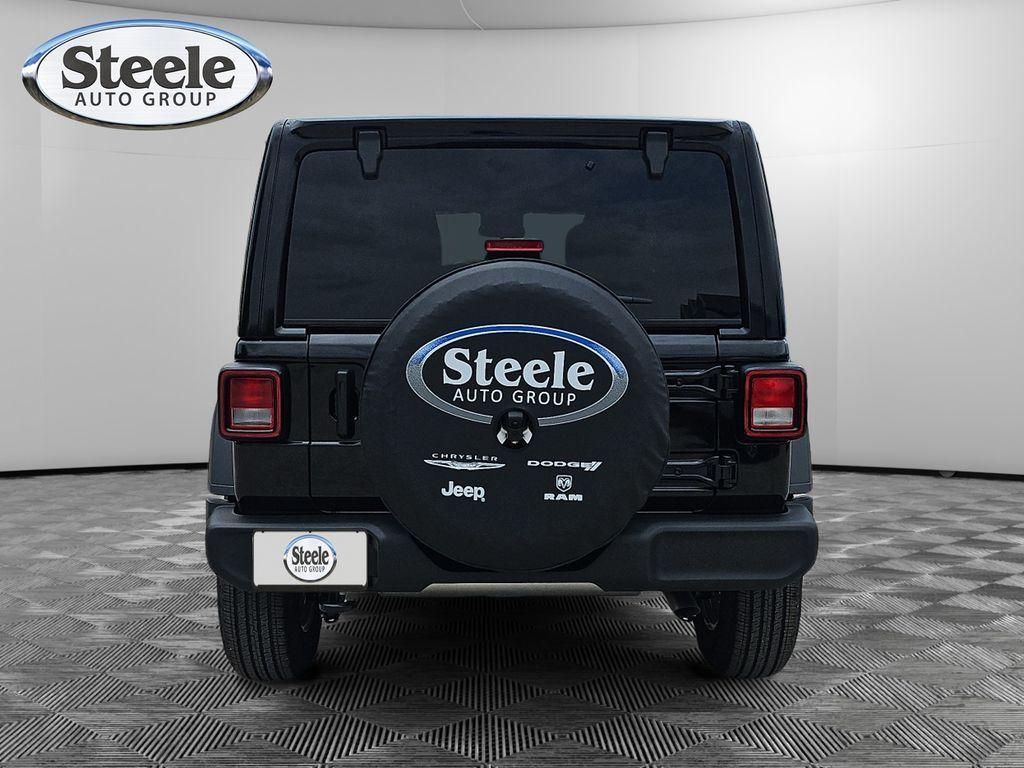 new 2025 Jeep Wrangler car, priced at $42,079