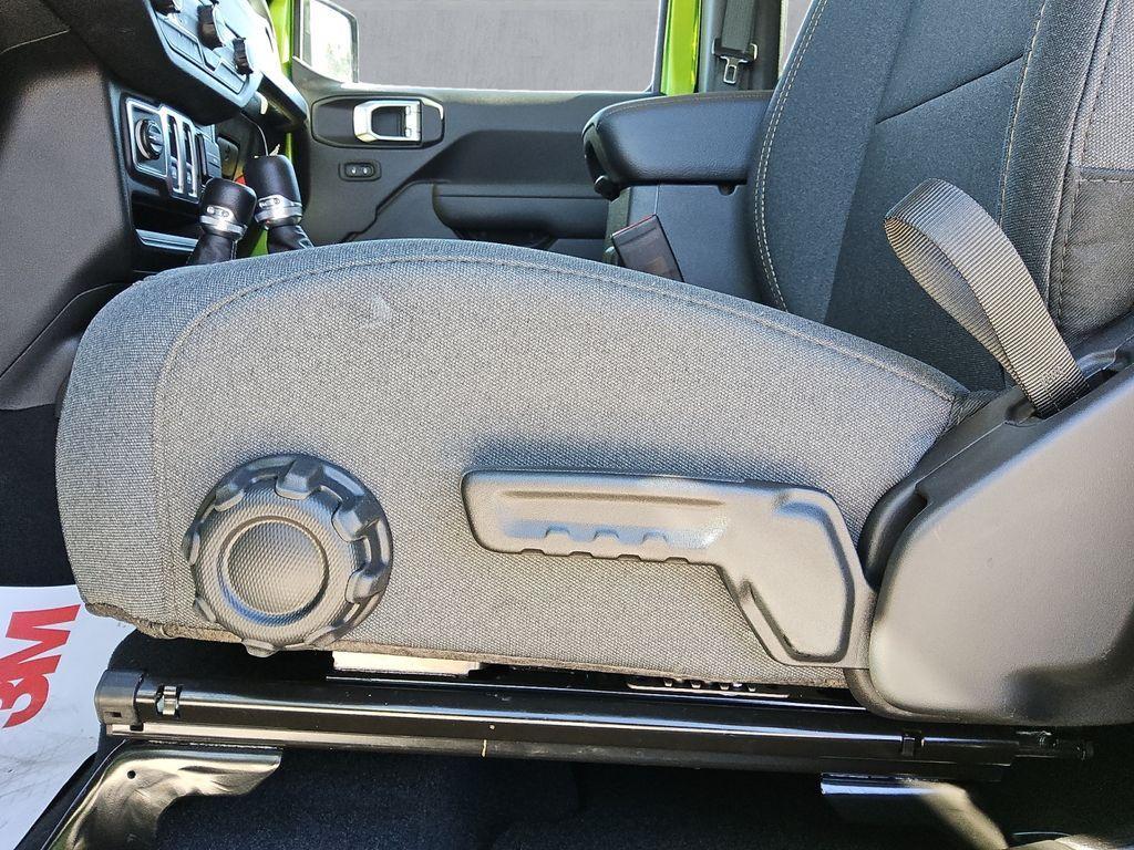 new 2026 Jeep Wrangler car, priced at $44,346