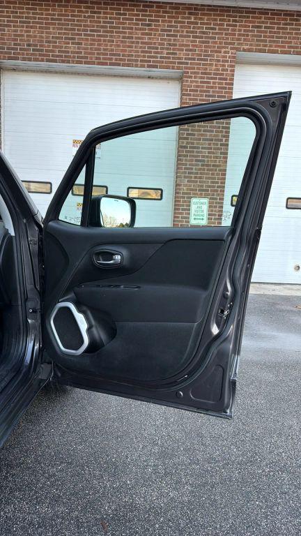 used 2020 Jeep Renegade car, priced at $13,495