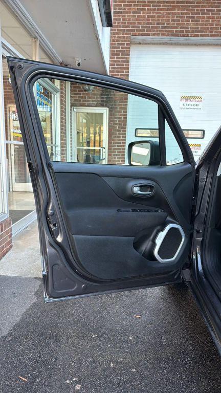 used 2020 Jeep Renegade car, priced at $13,495