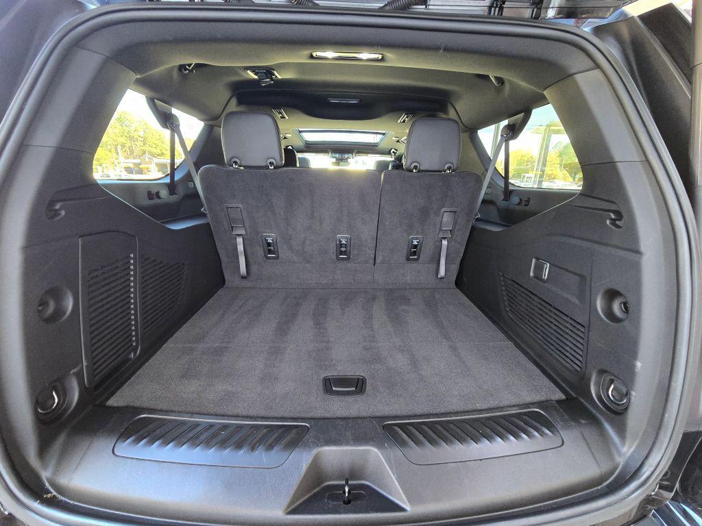 used 2023 GMC Yukon XL car, priced at $51,995