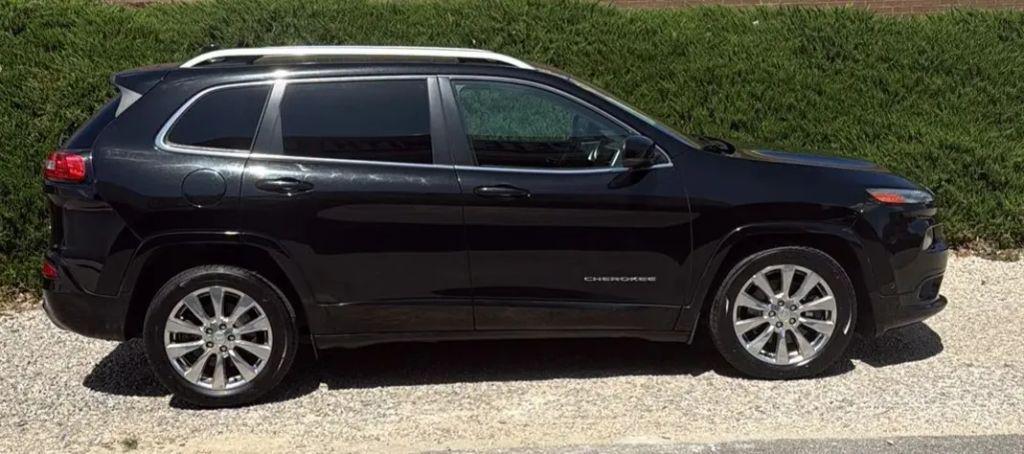 used 2017 Jeep Cherokee car, priced at $16,495