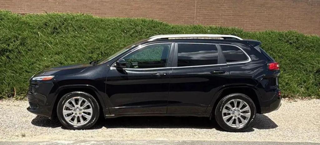 used 2017 Jeep Cherokee car, priced at $16,495