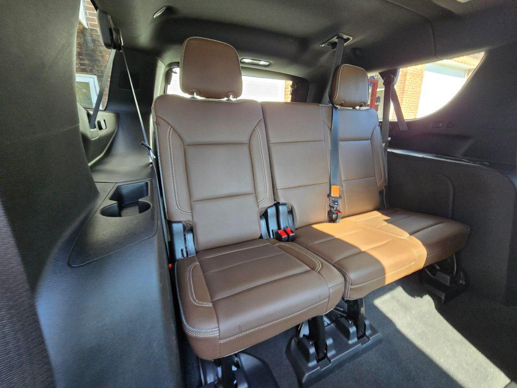 used 2021 Chevrolet Suburban car, priced at $43,995