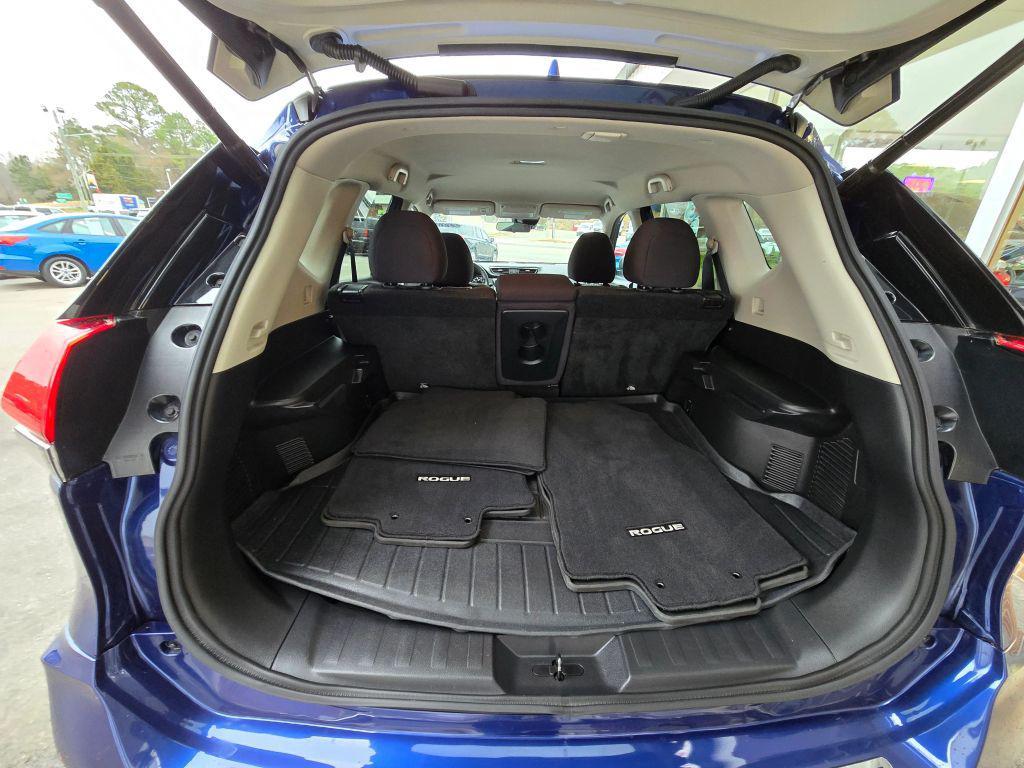 used 2020 Nissan Rogue car, priced at $18,995