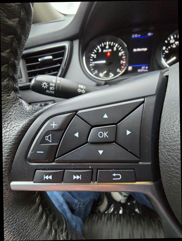 used 2020 Nissan Rogue car, priced at $18,995